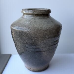 Antique Chinese Ming Dynasty Ge Ware Celadon Crackle Glazed Porcelain Jar Pot